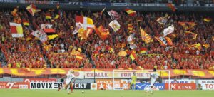 🔥球场沸腾！J联赛观赛人数破纪录，浦和领跑！ 封面