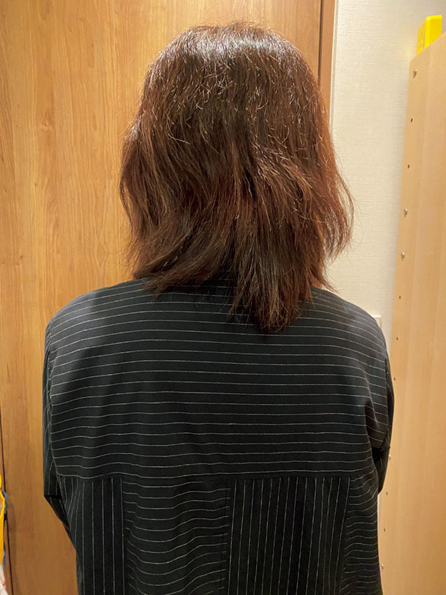 💔大儿子啃老，老妈69岁仍打工，晚年破产恐慌！