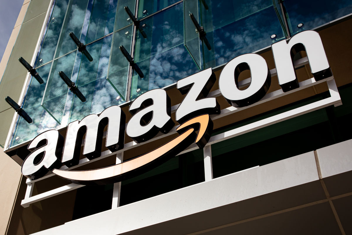 🚨亚马逊“黑色星期五”遇袭预警！3亿用户数据泄露风险！