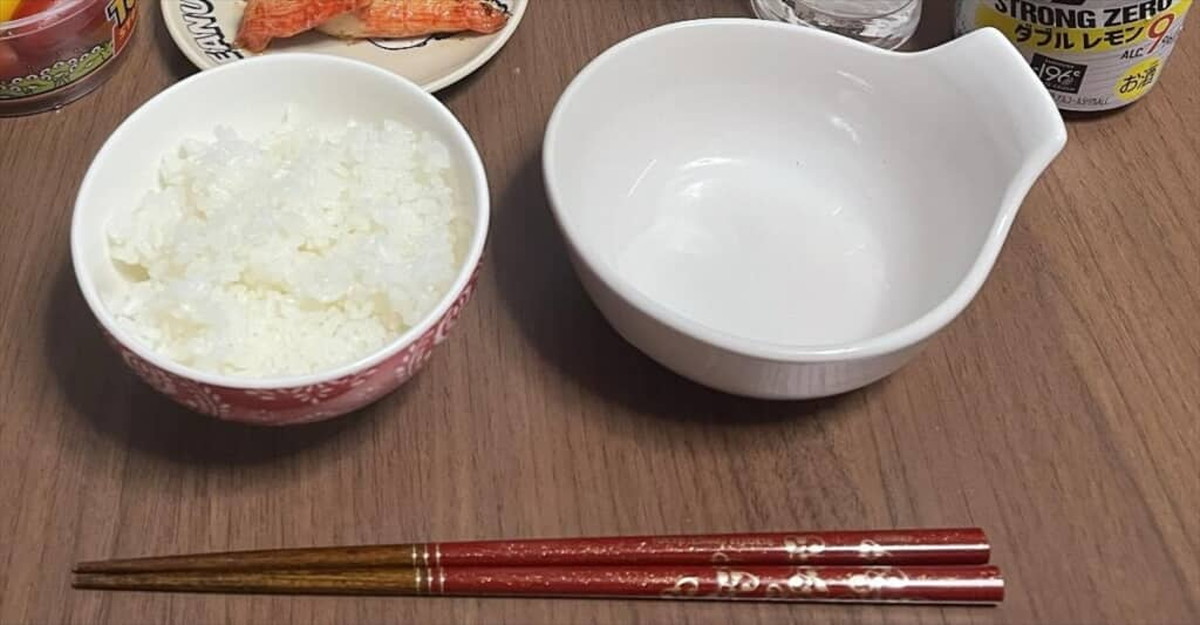 😭 老婆被抛弃，迪士尼乐园变“梦幻孤食”！