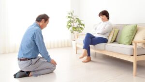 💥60岁高管退休再雇，月薪腰斩！妻子一句话扎心了！ 封面