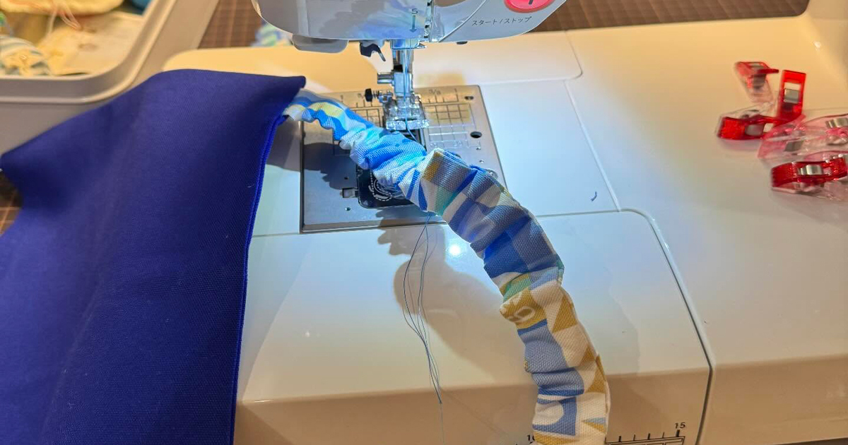 😱妈妈：围裙没找到！女儿：今晚我要拼命…“爱到燃尽”！