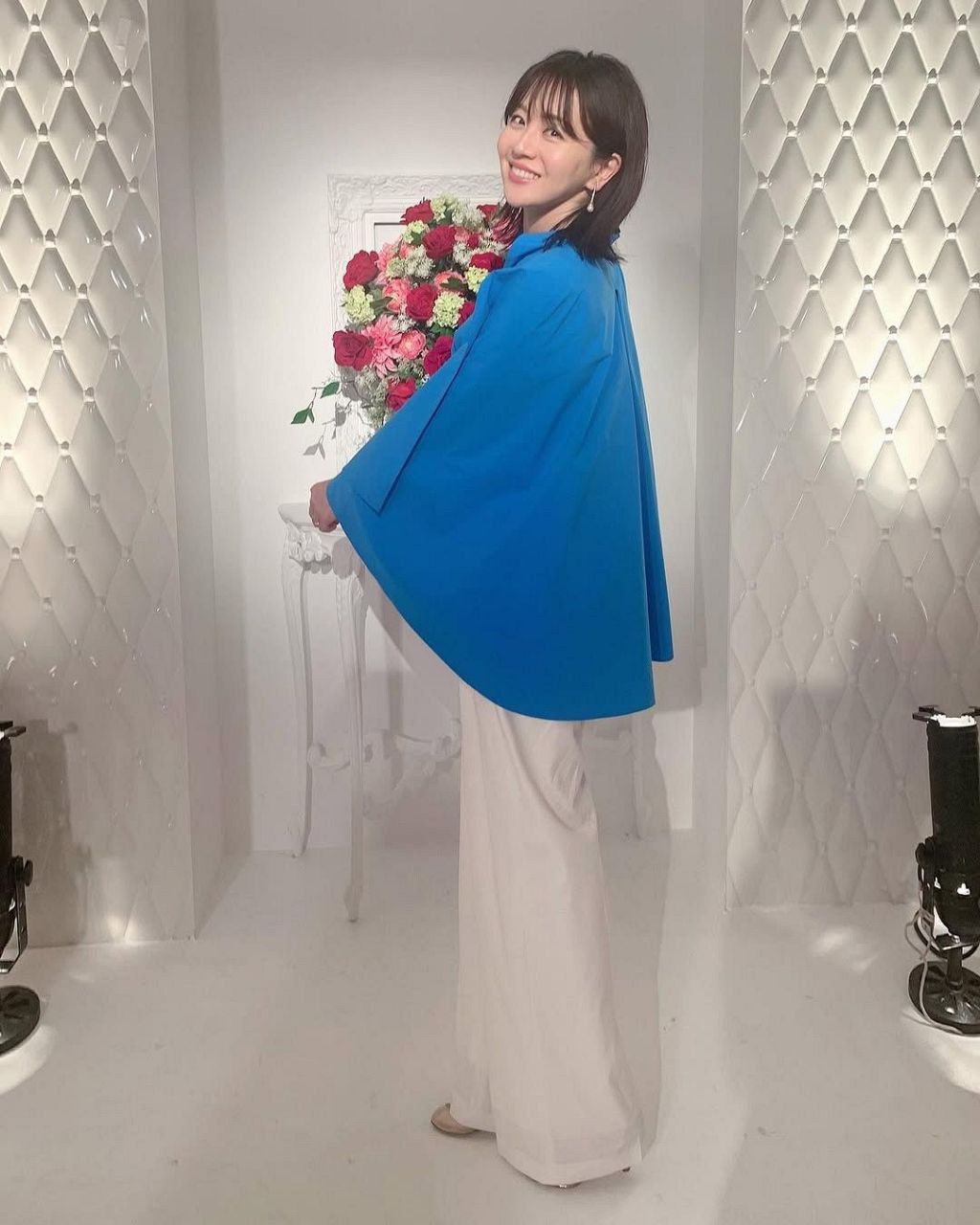 💔 年下夫+脑梗，47岁女主播美翻了！✨