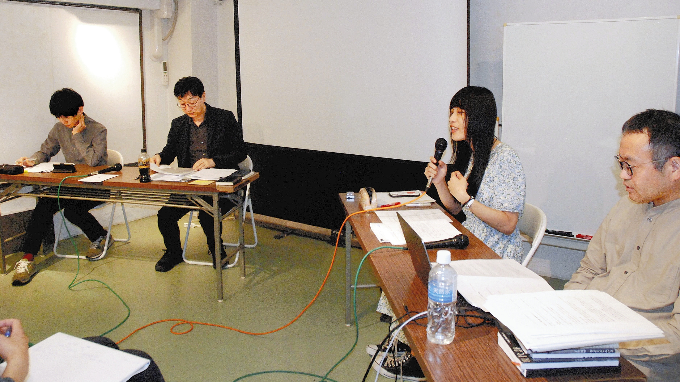 🤖 AI写诗：惊艳！但…诗人的灵魂它模仿不了！