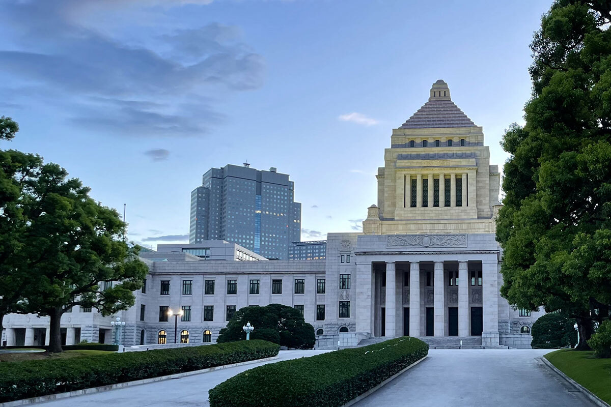 💥政客互撕！为总理名誉，竟在网上长篇对质！