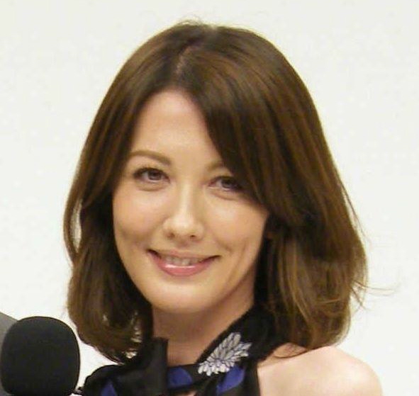 🎉49岁！前人气主播考上法官，人生赢家！