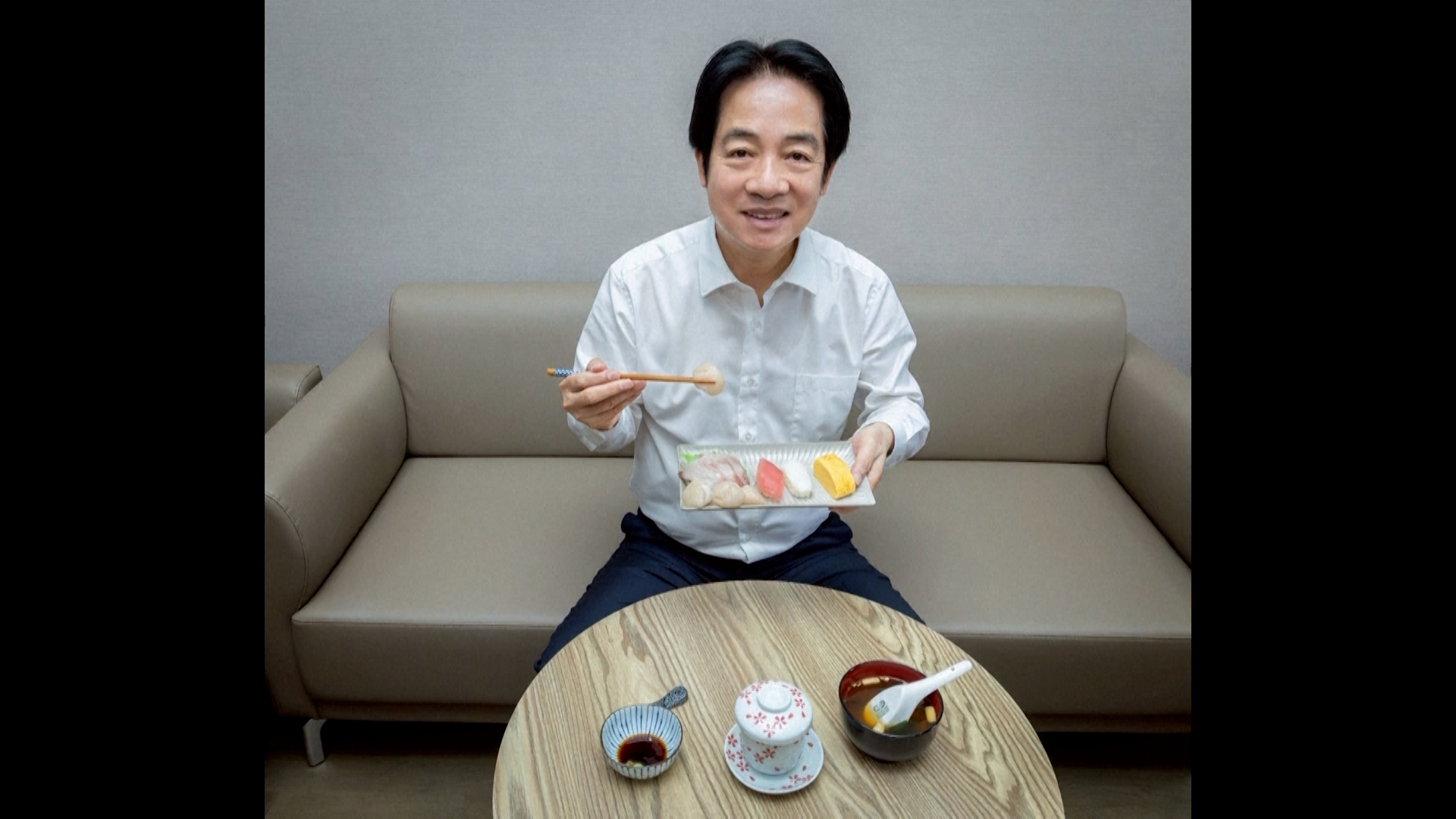 🍣 台湾总统吃寿司，中国：装腔作势！