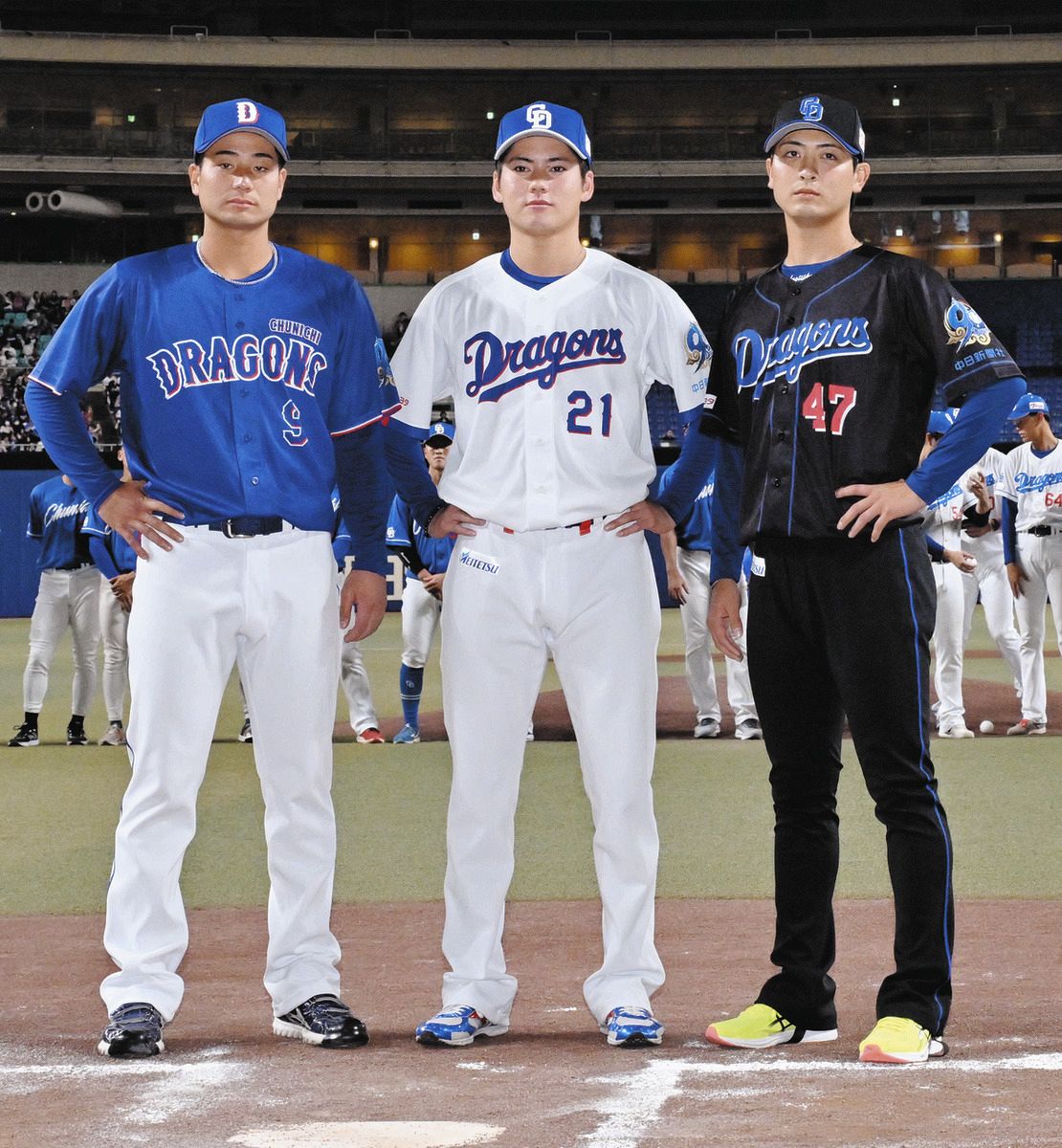 🔥中日队新球衣：青红“静热”，胸前变了！