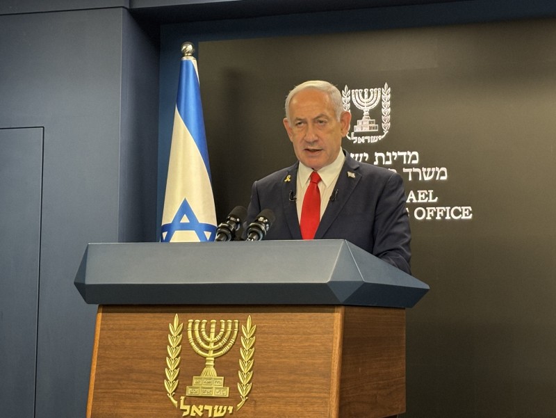 🚨内塔尼亚胡求赦免！官司缠身，总统态度暧昧？