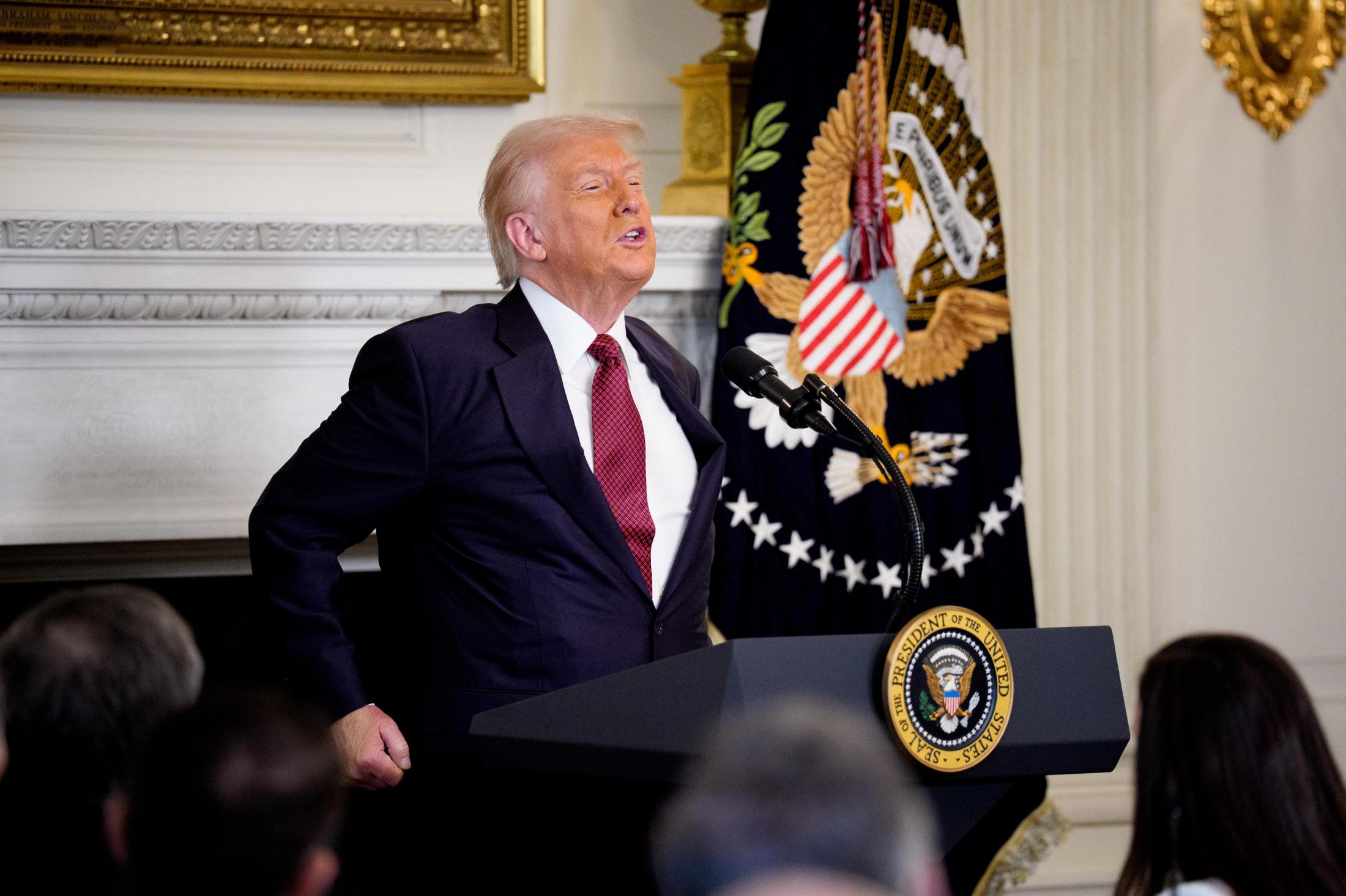 💥惊！中国高官都怕他？特朗普爆猛料！