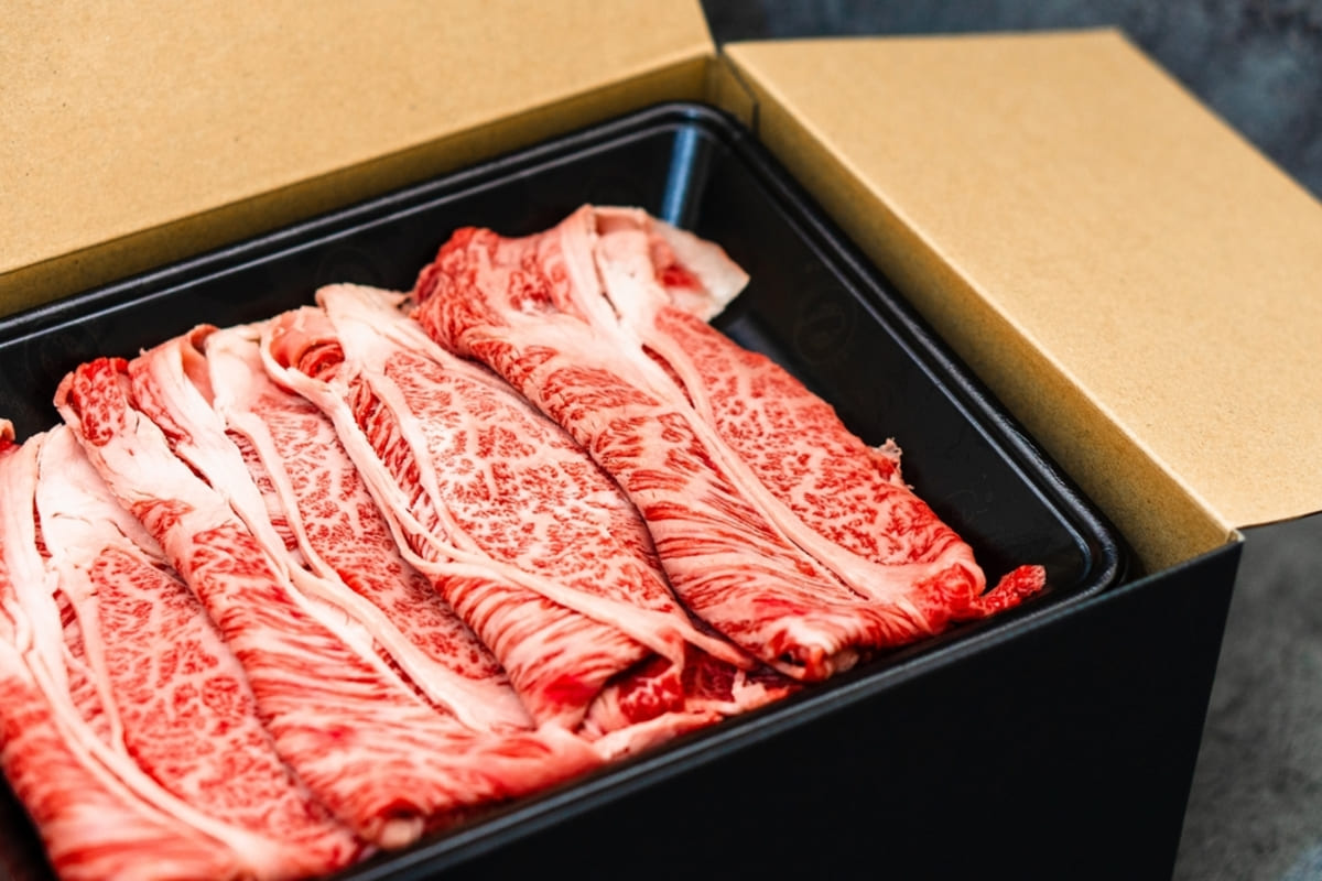 💰老公说“故乡捐赠省钱了”，结果只是多吃了点肉？！🤔