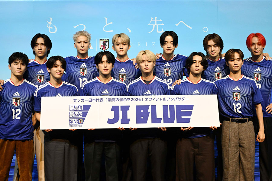 ⚽️国足新形象！🇯🇵 换了，但…真好看？