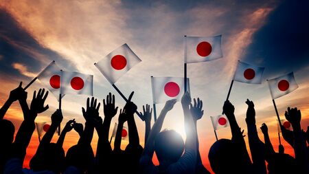 💥她凭什么成“爱国女神”？自由派的词，现在没人听！