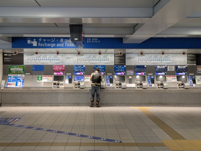 😱 老公买票：被时代抛弃的感觉？老婆的吐槽引发热议！