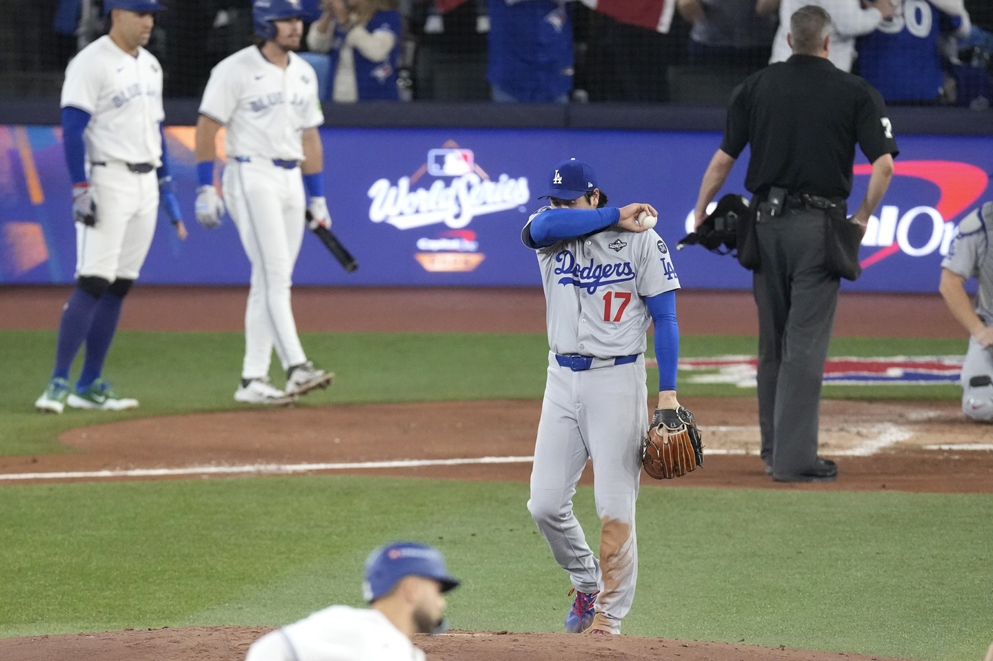 💥大谷失守！痛哭退场，教练无奈换人！