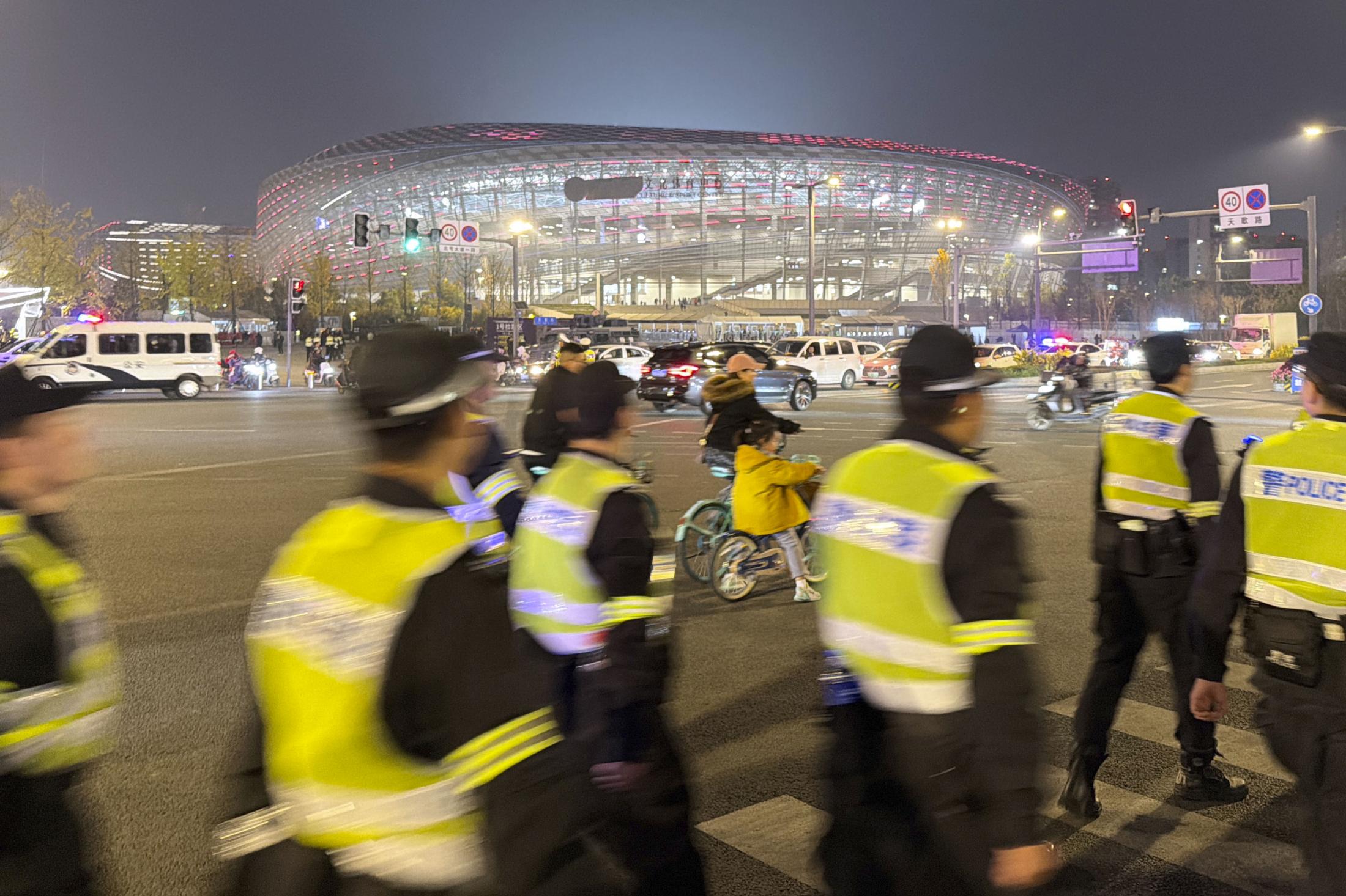 ⚽️ 中日足球赛警戒升级！中国提醒国人注意安全！