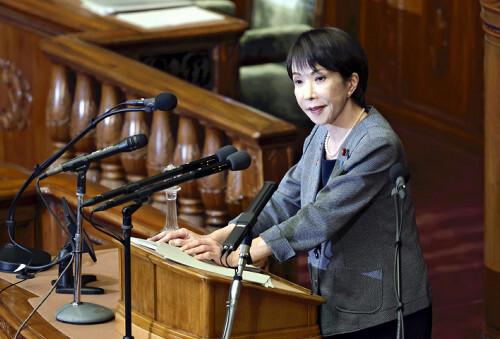 🏥 养老院涨工资，政府急了！补贴到位，先发工资！