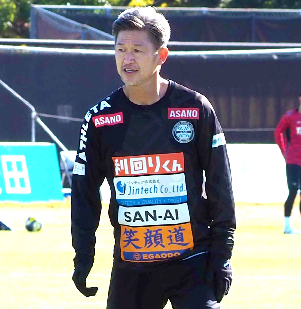 ⚽️ 传奇陨落！铃鹿降级，卡祖去向成谜！