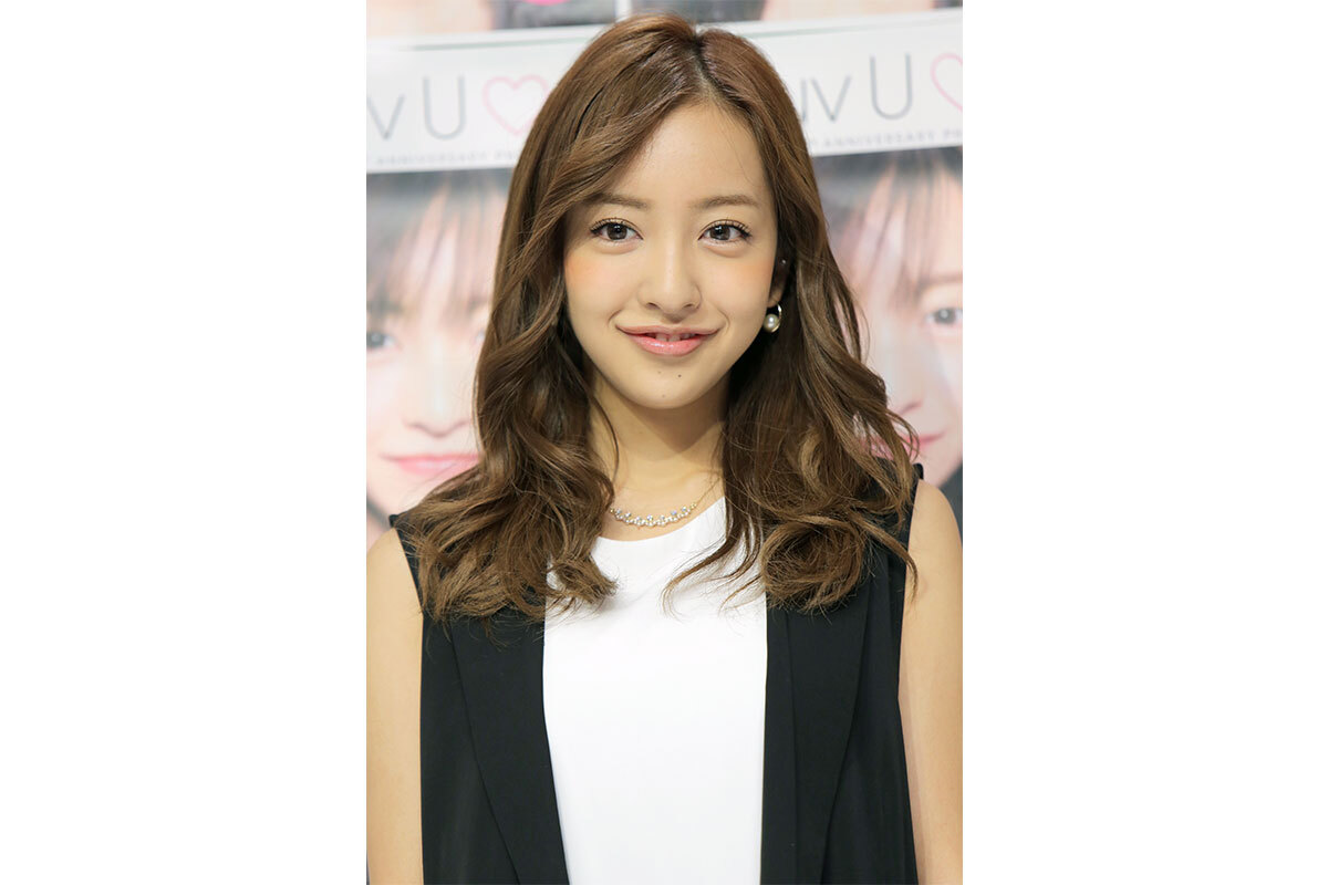 🔥34岁板野友美暴瘦10公斤！粉丝：太瘦了，心疼！