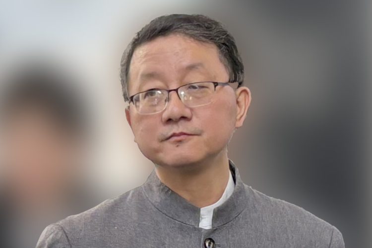 💥外交官“双手插兜”？日方疑遭“低头”！