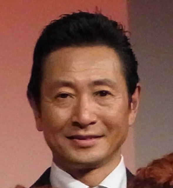 💥日方竟在谈判桌上“插口袋”？老戏骨怒了！