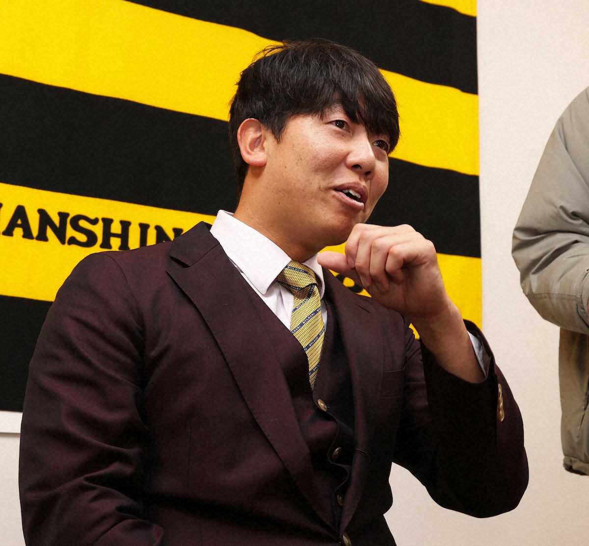 ⚾️ 年薪自问自答：记者答了，他霸气回应“就这！”