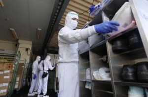 ⚠️ 警惕！27个小镇被“占领”，35万外来者涌入！ 封面