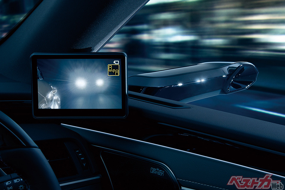 💡高科技后视镜：为啥装不上普通车？