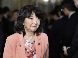 📉日元暴跌！钱包遭殃，谁来救命？