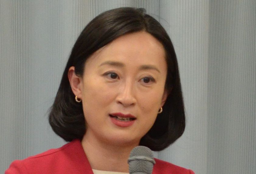 💥政客“炫耀”遭怒批：别把外交当“装逼”！