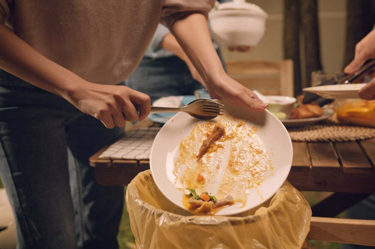 😭爸嫌弃我做的饭，让我扔掉…照片却馋哭了！