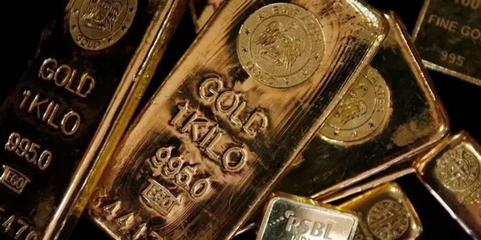 💥金价暴跌预警！2026年或跌12%，追涨的都后悔！