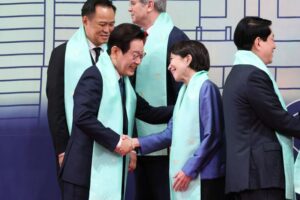 🎉放心了！韩国总统对高市首相印象极佳，还提议去奈良玩！ 封面