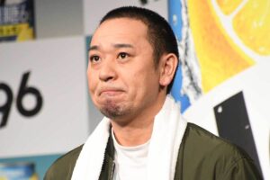 💥笑到头掉！日本名嘴节目收官，网友：太解气了！ 封面