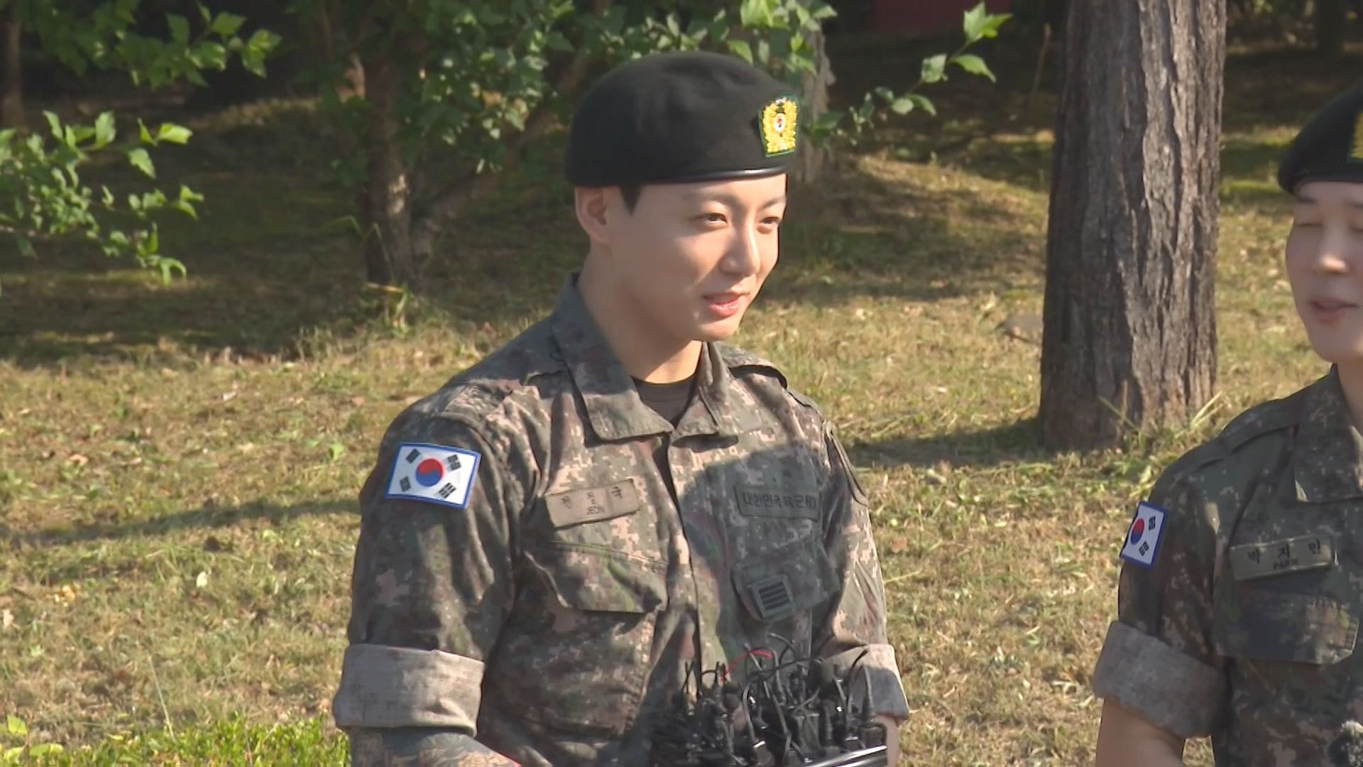 🚨狂热粉丝闯入防弹少年团成员家！😱