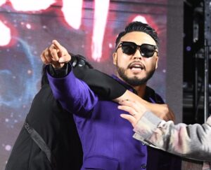 💥太激了！选手冲会场道歉：只想打芦澤！ 封面