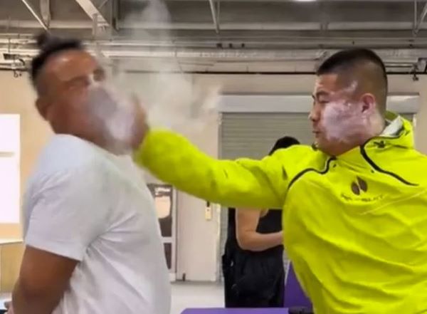 💥传统拳法VS.暴力擂台！高手竟倒下！