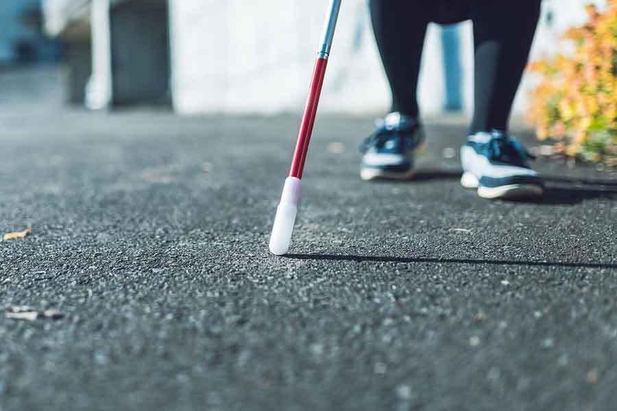 🆘救命！辱骂盲人，路人怒吼回击，真·解气！