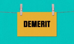 💰57岁被“劝退”！退金诱惑，早退到底值不值？ 封面