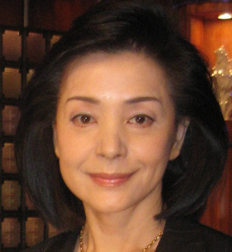 💥井上咲乐：自民党没了“拖后腿”，我终于能放飞自我了！