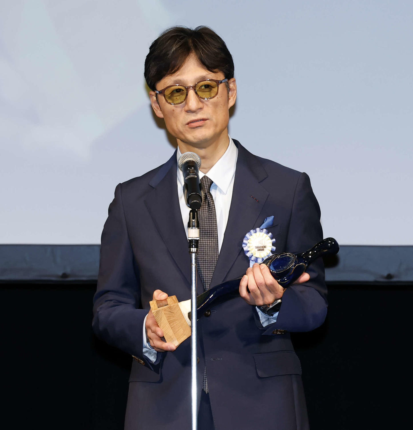 🎬国宝导演也崩溃！坦言：啥也没了，只想休息！