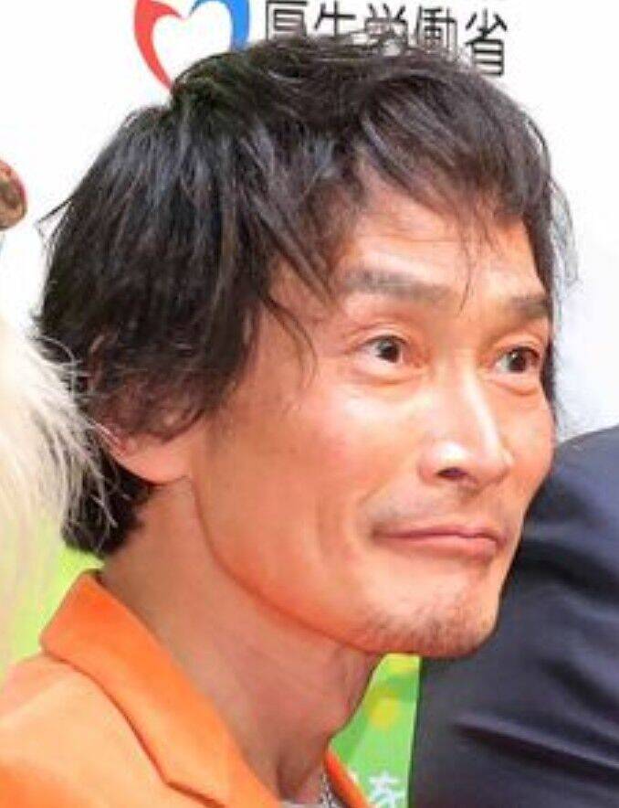 🚨 偶像突发!心梗疑云,舞台剧后竟…