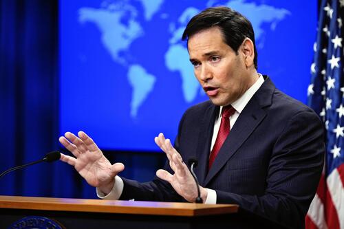 🚨美国务卿示弱？对中国忍气吞声，只怪日中老矛盾！