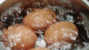 🥚鸡蛋煮过头了？看完这结局，我惊了！ 封面