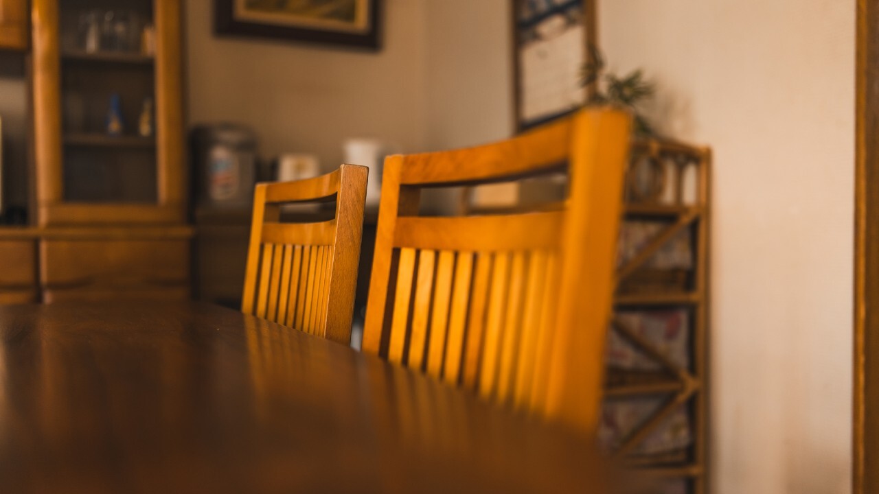 💔 妈最后的短信：家竟如此安静…（58岁儿子痛哭）