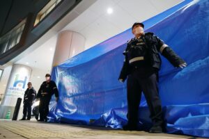 💥吓！HKT48成员遇袭，就在拍照的地方！ 封面