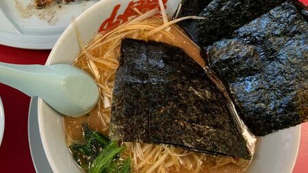 🍜卡车司机都爱的“禁地”拉面，为啥火遍全国？