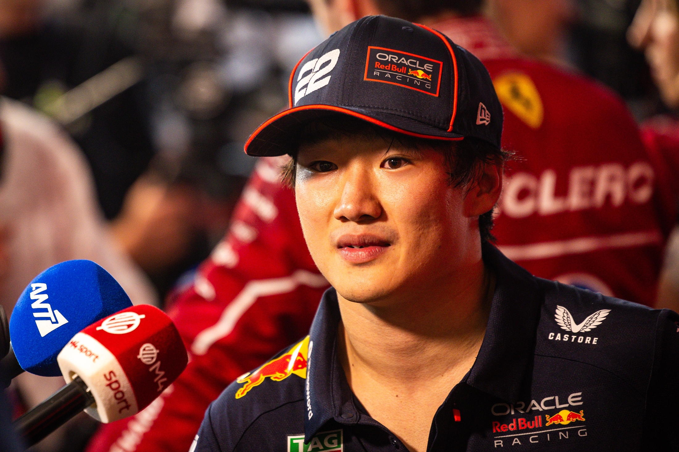 💥角田裕毅被淘汰？全网心疼！红牛真不讲武德！