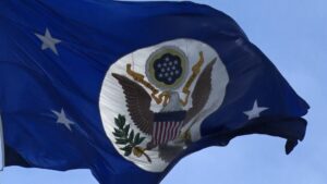 💥日本：反核领袖？官邸竟谈“核武器”！ 封面