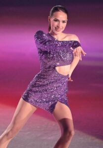 ⛸️ 扎吉托娃今何必这样？昔日金牌少女判若两人！ 封面